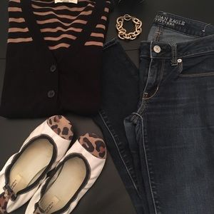 Vera Wang White Cheetah Print Flats